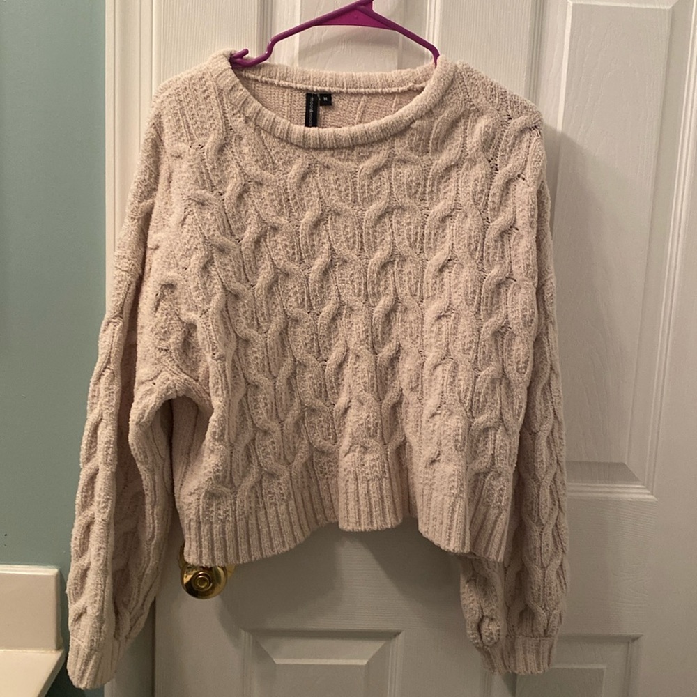 Moon&madison white fluffy sweater
